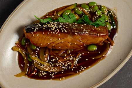 Лосось в соусе терияки