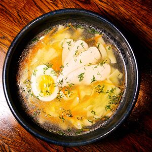 Лапша с запеченным цыпленком и яйцом