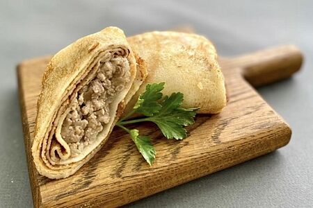 Блины фаршированные с рисом и фаршем