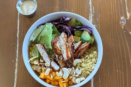 Боул с цыпленком