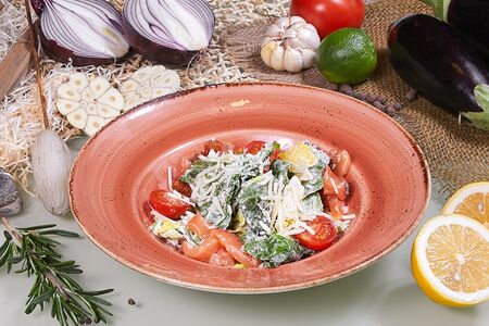 Цезарь с копчёным лососем от Стейкс