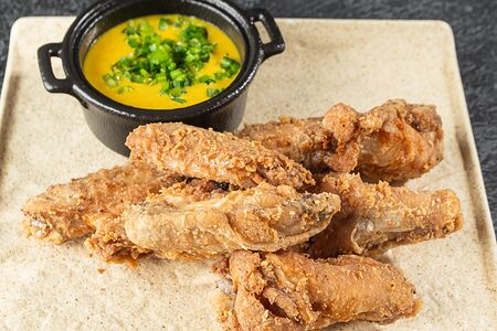 Крылья в медово-горчичном соусе