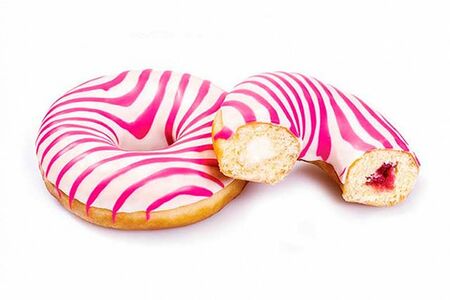 Донат малина-крем-чиз