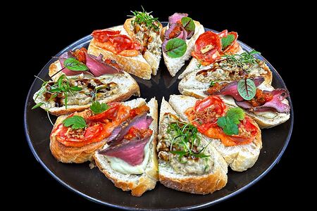 Сет брускетт мясной