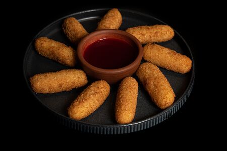 Сырные палочки в панировке