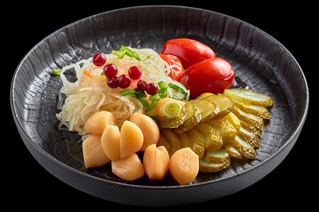 Тарелка солений домашних