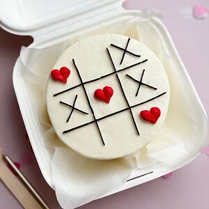 Бенто-торт Крестики-сердечки