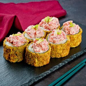 Жареный ролл с тунцом