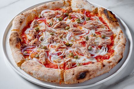 Пицца с тунцом