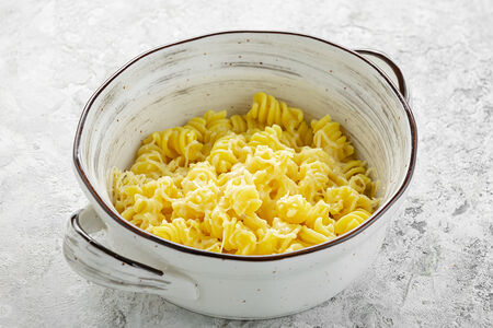 Макароны с сыром и сливочным маслом