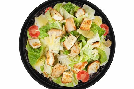 Салат Цезарь с курицей