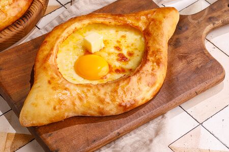 Хачапури по-аджарски