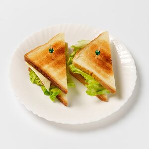 Сэндвич с курицей и сыром