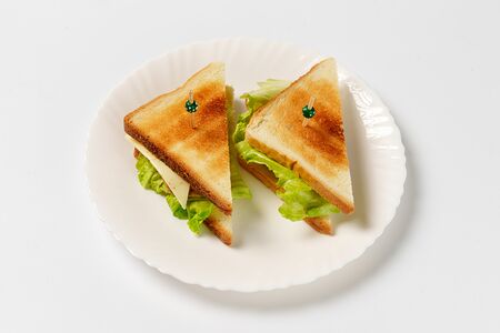 Сэндвич с курицей и сыром