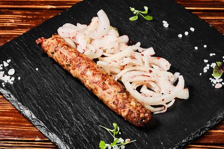 Люля-кебаб куриный в лаваше