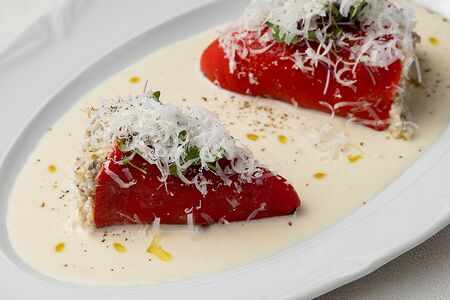 Тартар из грибов с печеным перцем