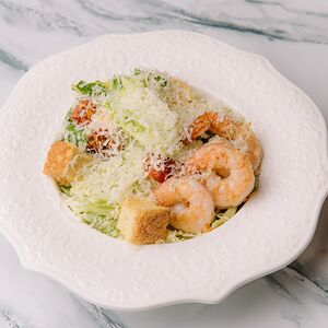 Цезарь с креветками 