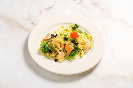 Тальятелле Аль сальмоне