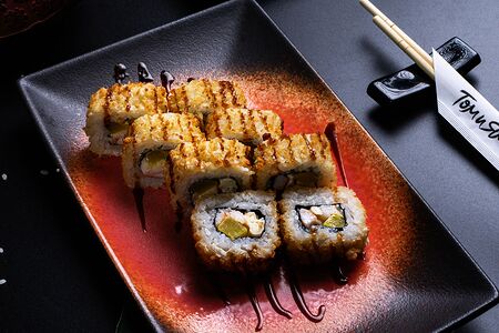 Теплый ролл Эби темпура маки