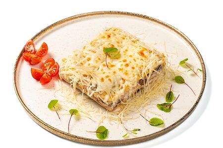 Лазанья с курицей и грибами