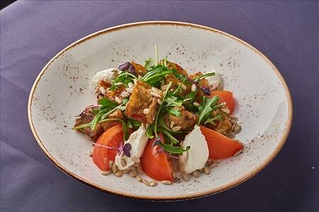 Салат с хрустящим баклажаном