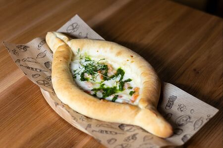 Хачапури с креветками 