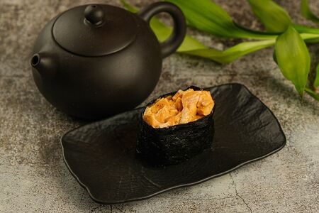 Гункан Печеная курица