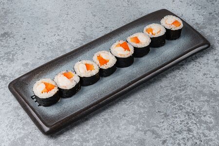 Маки Креветка-папайя 