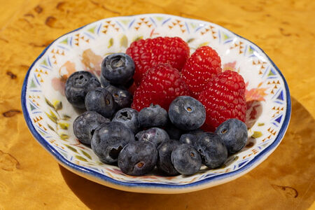 Свежие ягоды