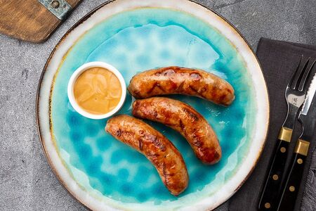 Колбаски со свининой и говядиной