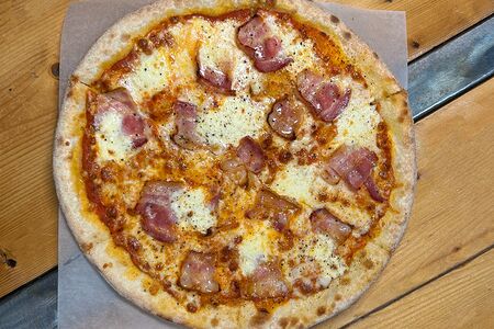 Пицца Бекон-маскарпоне