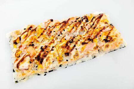 Суши-пицца с лососем