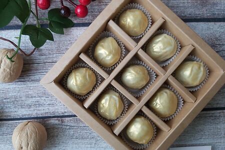 Подарочный набор 9 сырных конфет ручной работы с сыром дорблю