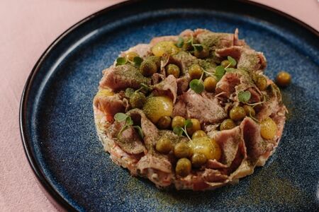 Оливье с говяжьим языком