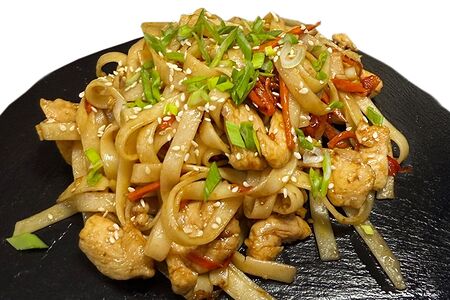 WOK  с курицей 