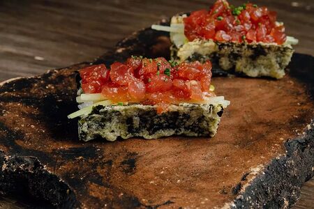 Темаки тунец