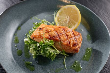 Стейк из лосося