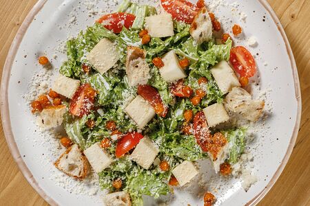 Веган Цезарь с маринованным тофу и нутом