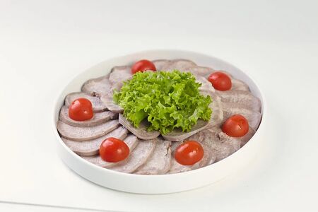 Язык отварной 