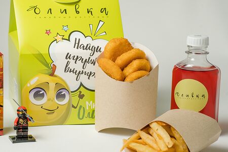 Оливка бокс маленький для мальчика с морсом 