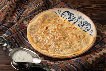 Кутаб с бараниной и зеленью