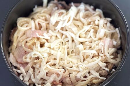 Сливочный удон с беконом