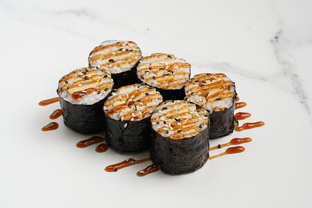 Малый ролл с омлетом и соусом унаги №7