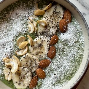 Raw Зеленый смузи-боул