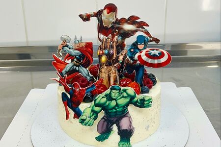 Торт Marvel