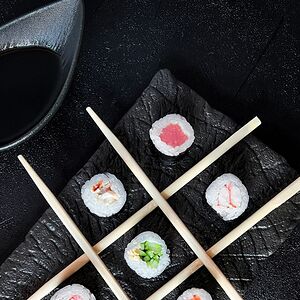  Ролл с тунцом