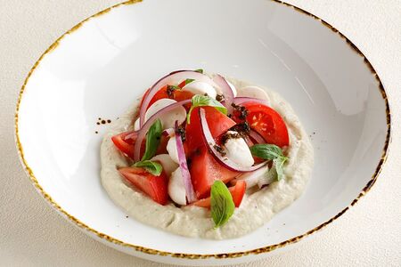 Капрезе по-сербски