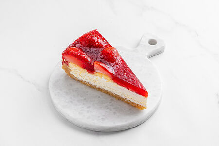 Чизкейк с клубникой