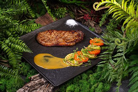 Стейк Рибай с овощами