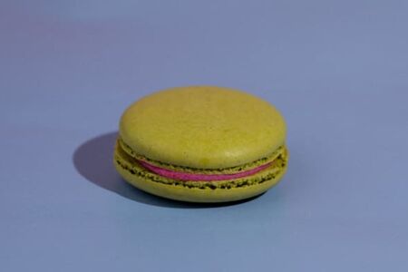 Макарун Фисташка-малина